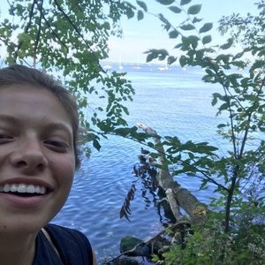 Meet your Posher, Ellie